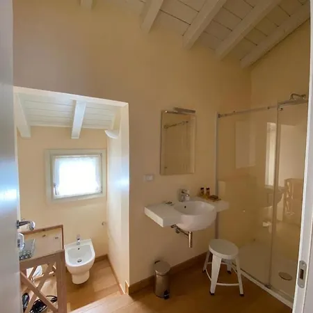 Dall Ingles Bed and breakfast
